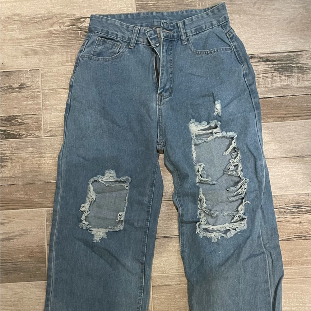 Y2K high rise baggy jeans